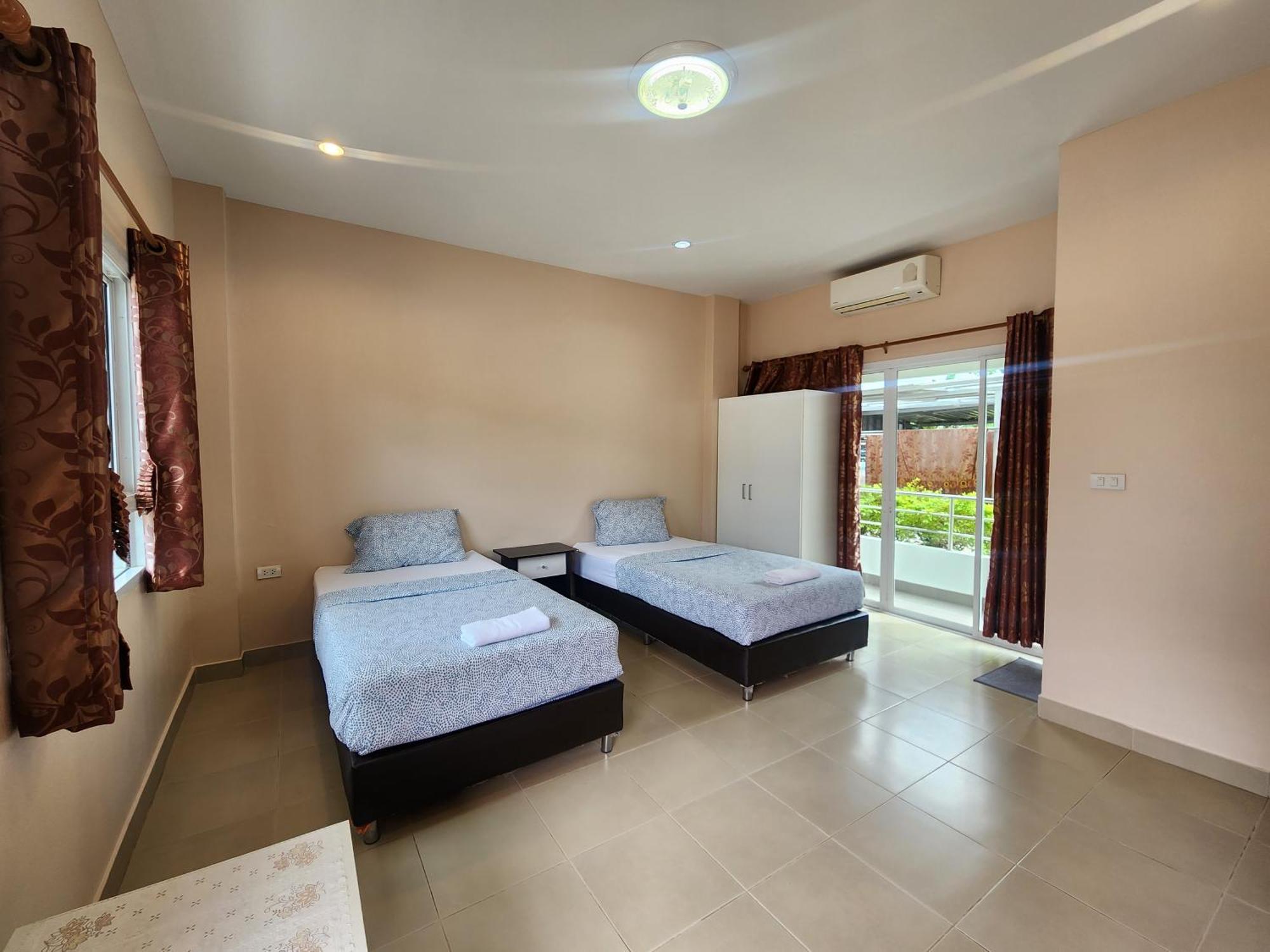 Lemae Residence เลอเม เรสซิเดนซ์ อำเภอเขาย้อย เพชรบุรี Ban Huai Krathaek Room photo